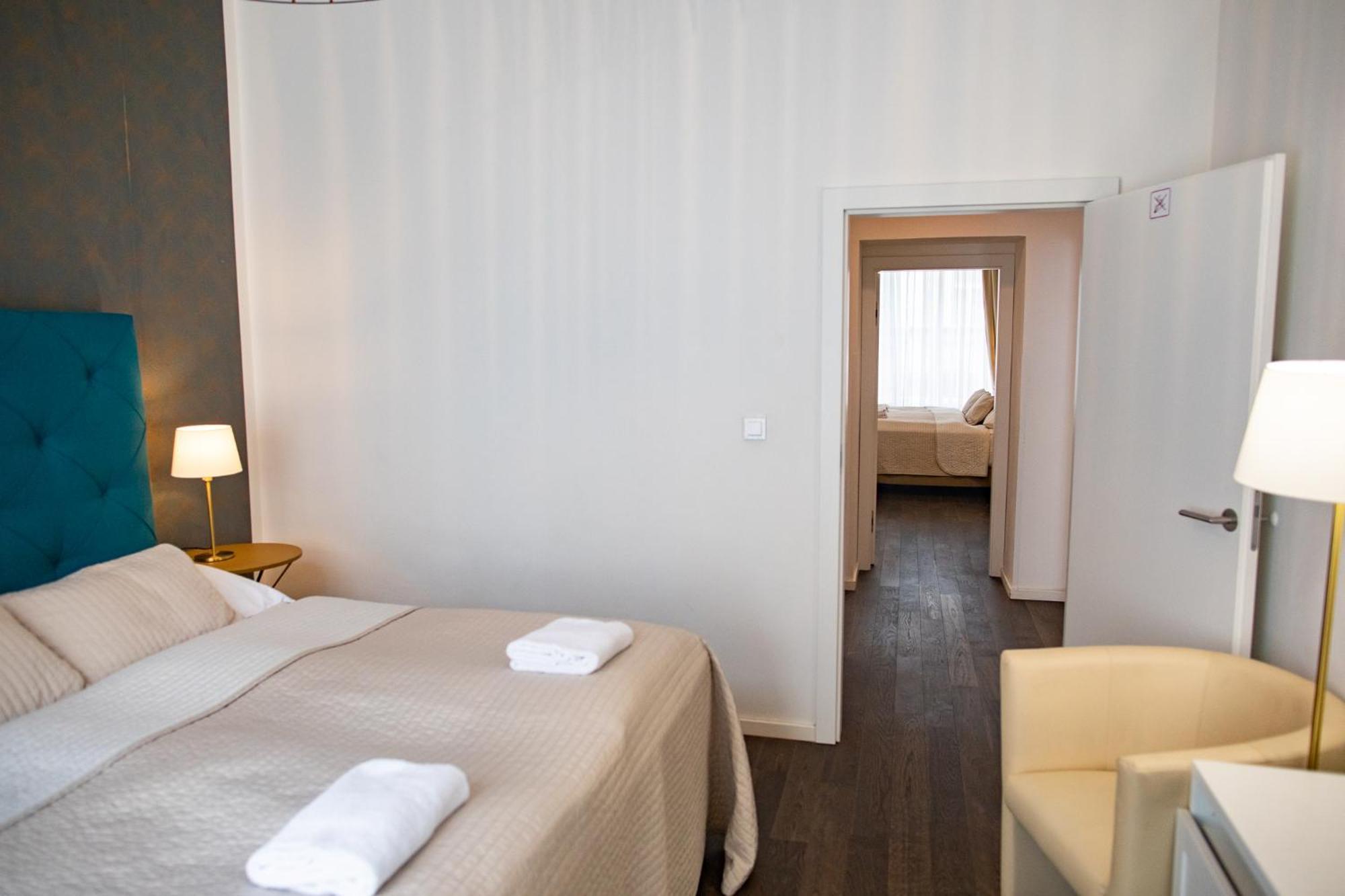 Luxury Modern Designed Oldtown Apartment Prag Exteriör bild