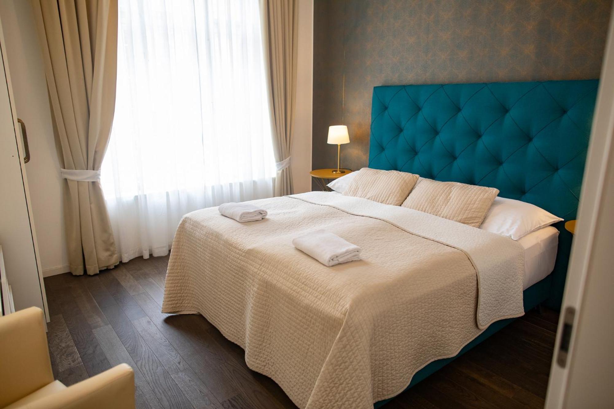 Luxury Modern Designed Oldtown Apartment Prag Exteriör bild