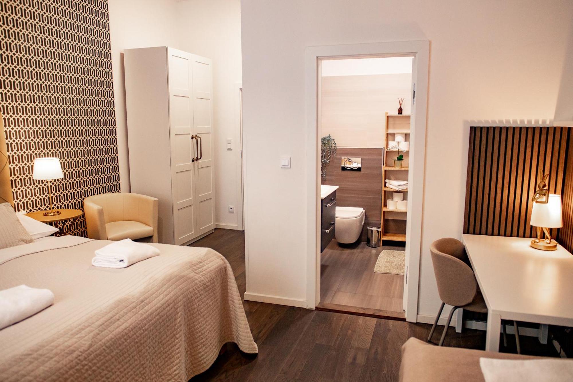 Luxury Modern Designed Oldtown Apartment Prag Exteriör bild