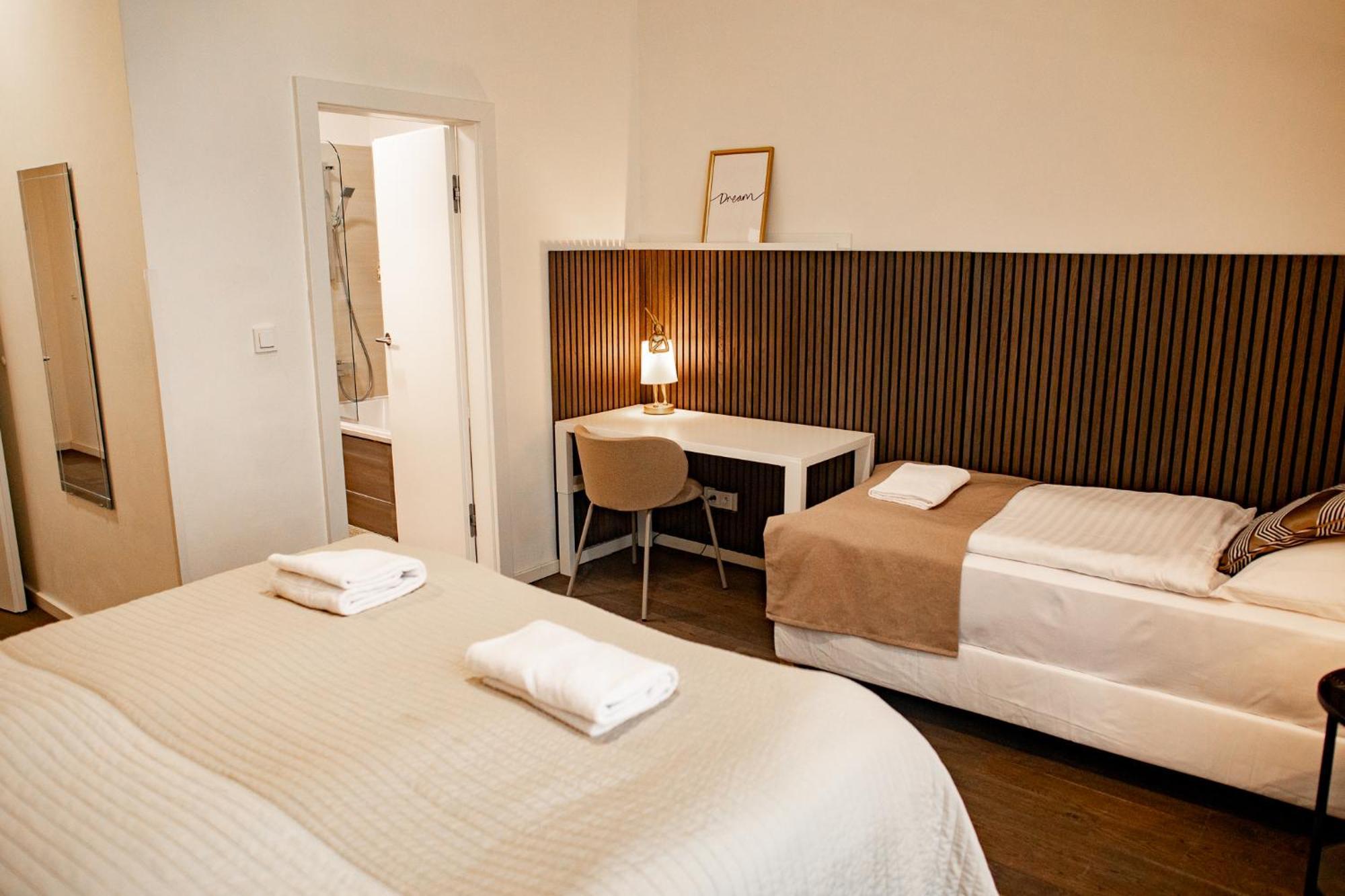 Luxury Modern Designed Oldtown Apartment Prag Exteriör bild