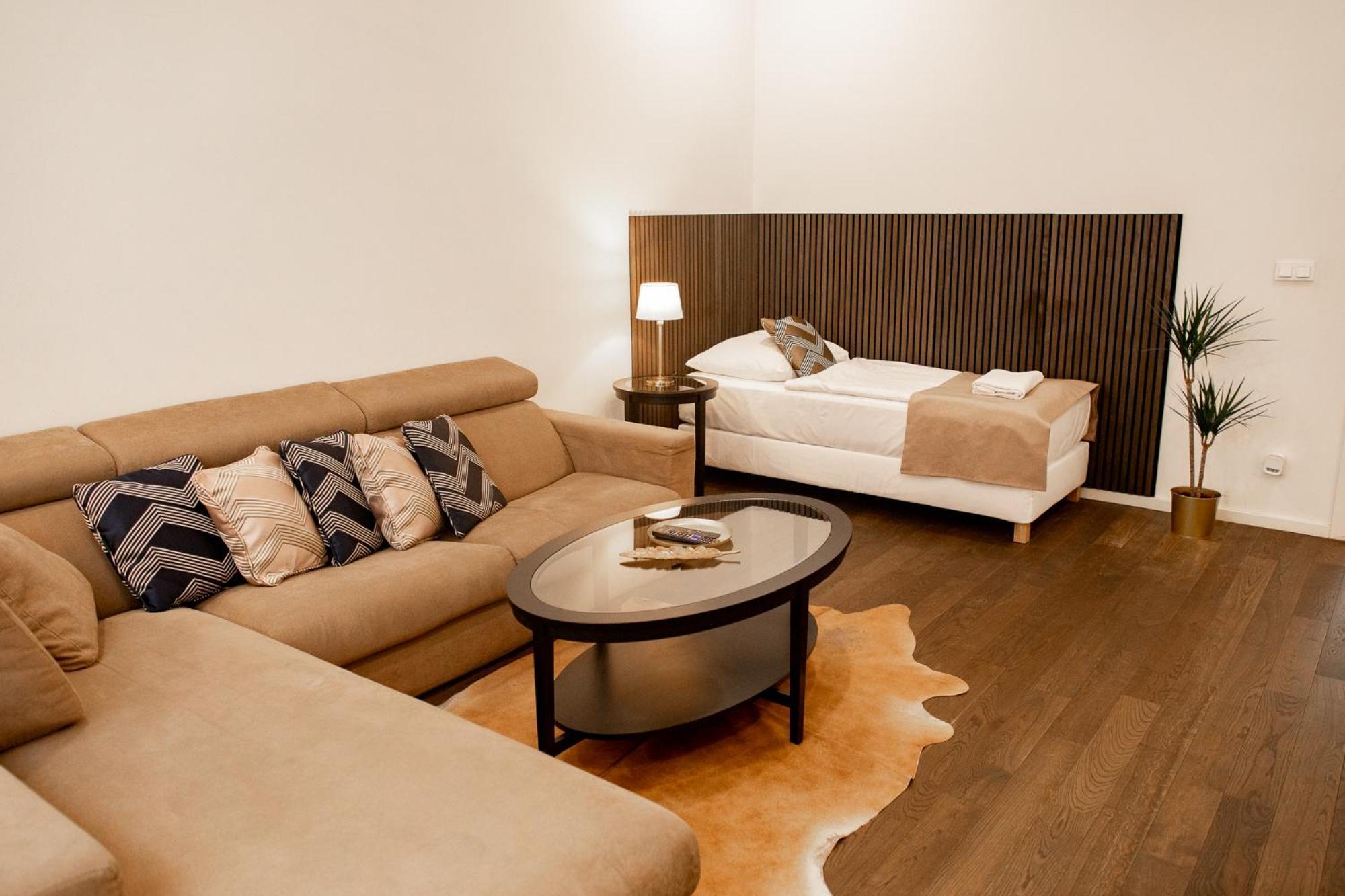 Luxury Modern Designed Oldtown Apartment Prag Exteriör bild