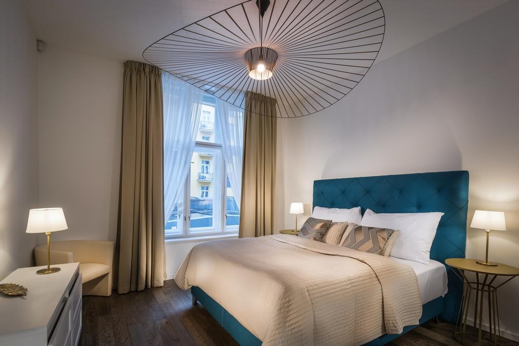 Luxury Modern Designed Oldtown Apartment Prag Exteriör bild
