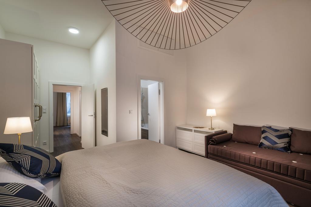 Luxury Modern Designed Oldtown Apartment Prag Exteriör bild