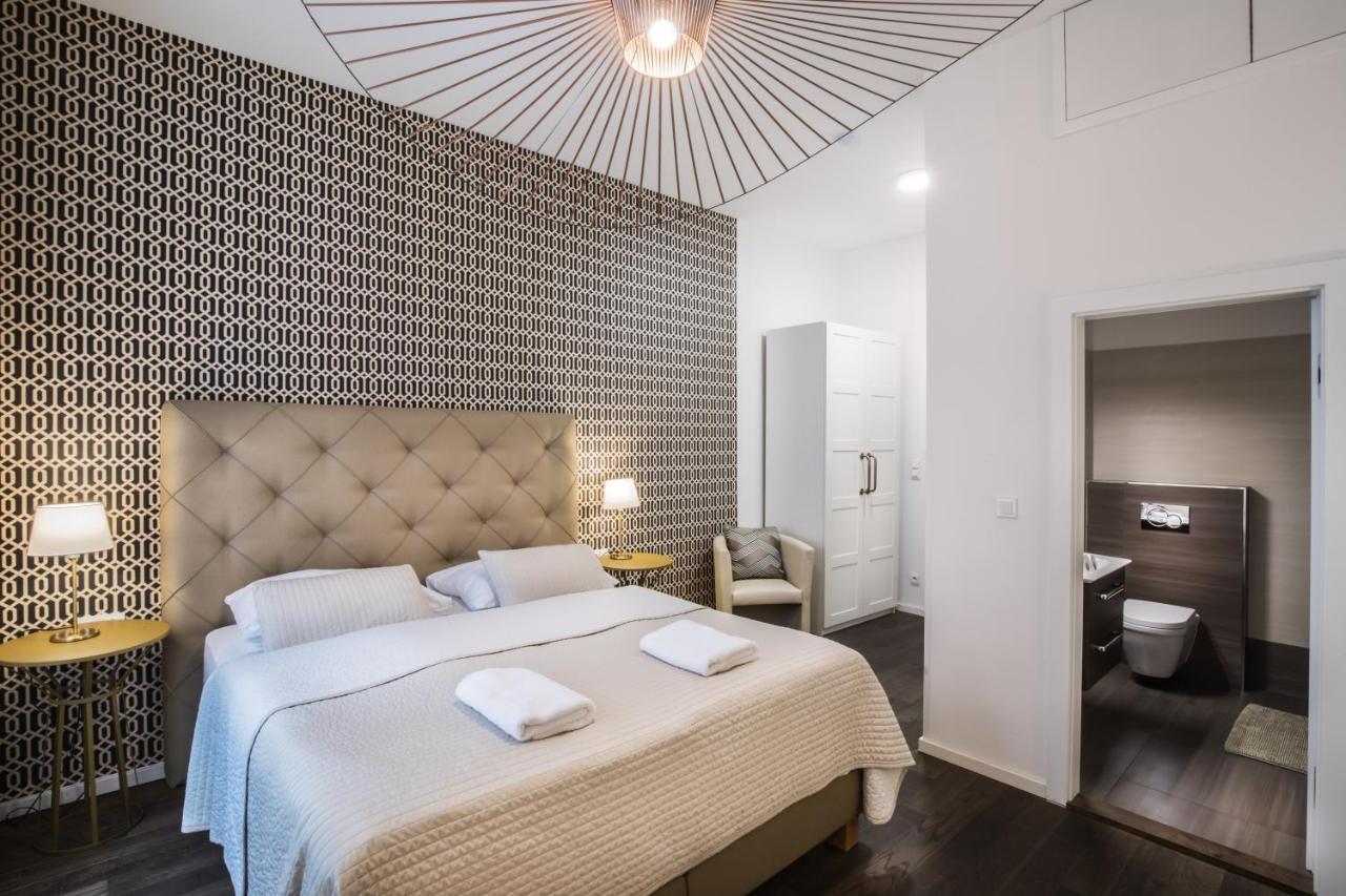 Luxury Modern Designed Oldtown Apartment Prag Exteriör bild