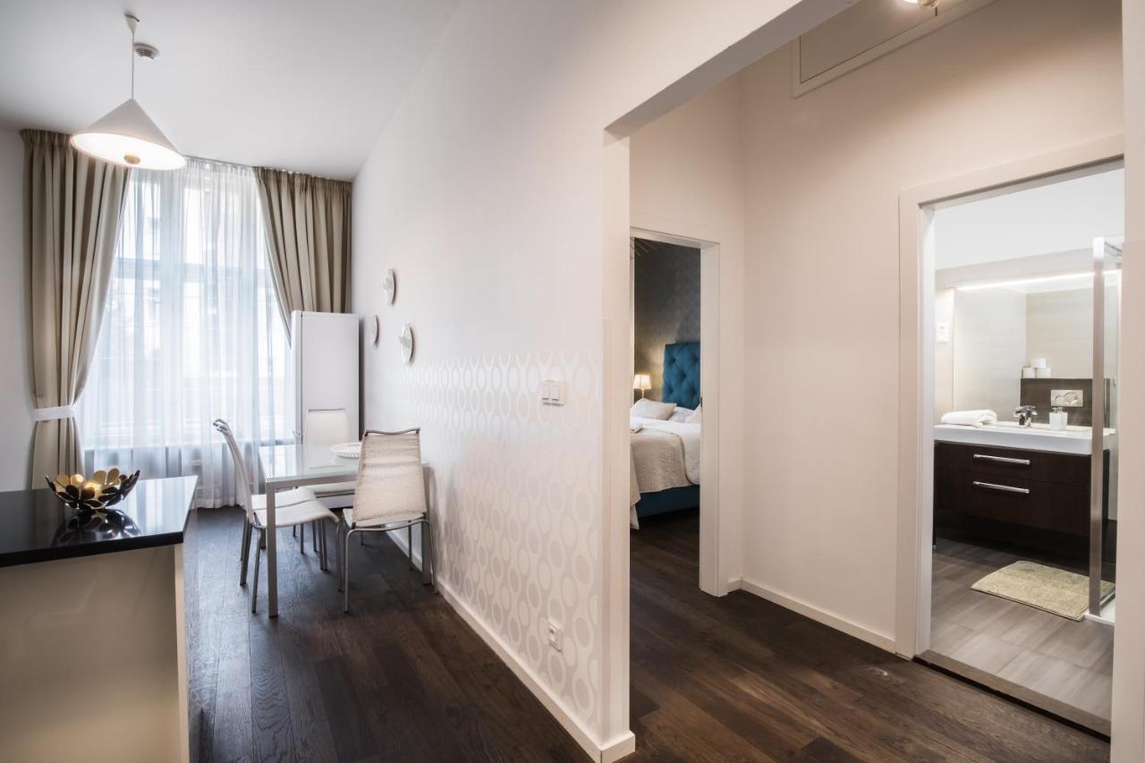Luxury Modern Designed Oldtown Apartment Prag Exteriör bild